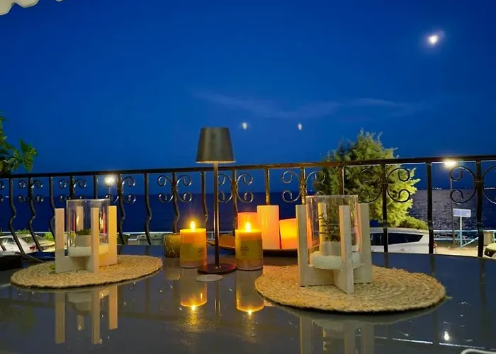 Maya Bay Luxury Apartment *